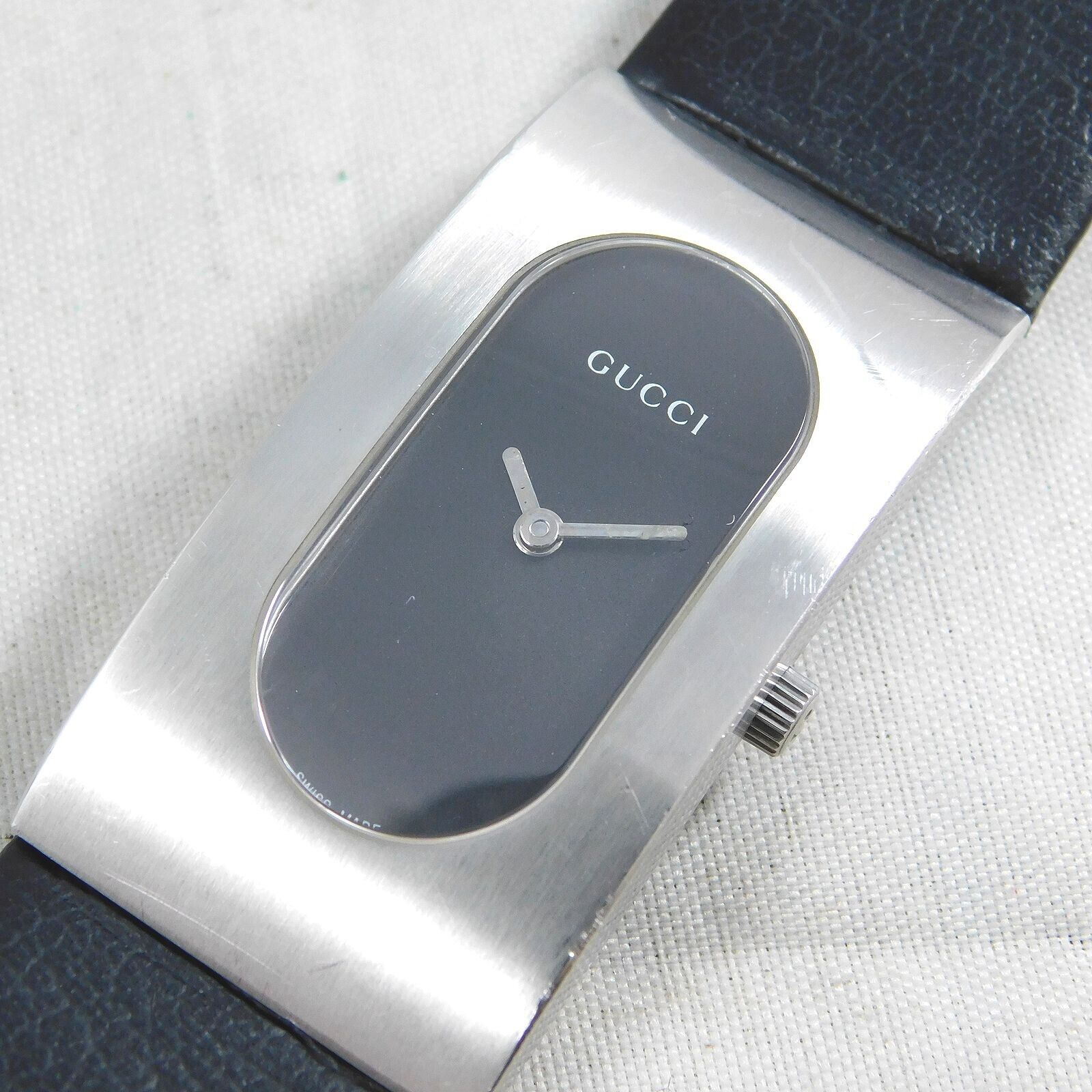 GUCCI 2400L WOMEN'S SILVER BLACK DIAL VINTAGE WATCH SWISS MADE