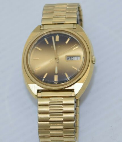 Vintage SEIKO AUTOMATIC Day & Date Gold-Tone W/R 7006-8139 17