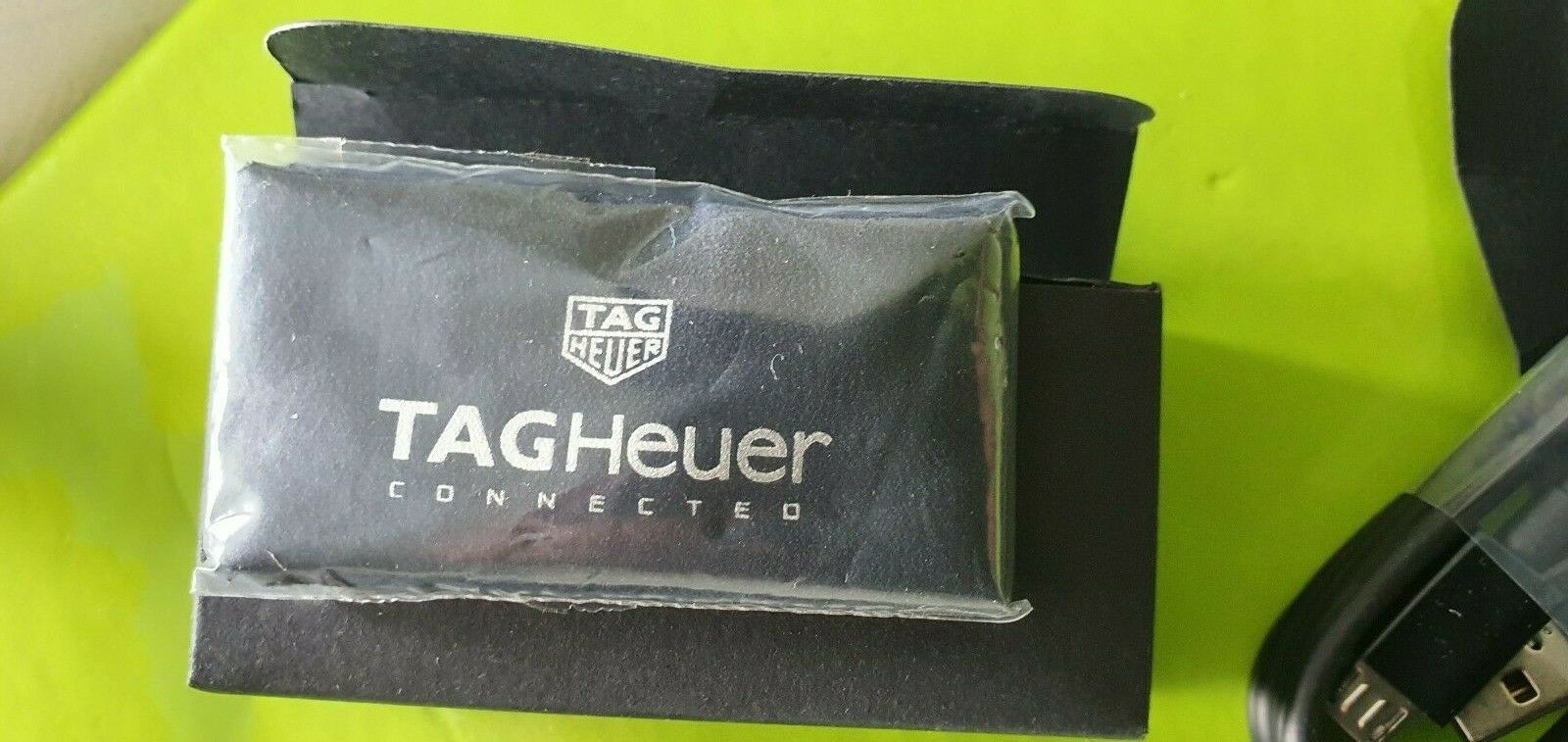 GENUINE TAG HEUER CONNECTED MODULAR 45 CHARGER USB CABLE EB0091