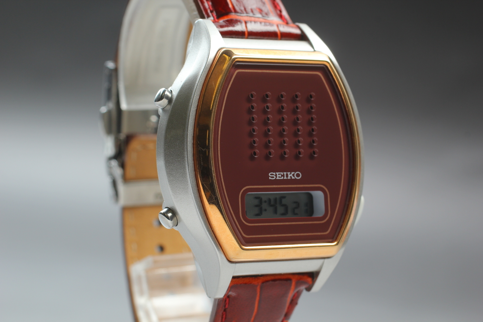 Rare *NEAR MINT* SEIKO Japanese Talking/Voice Watch A862-00A0