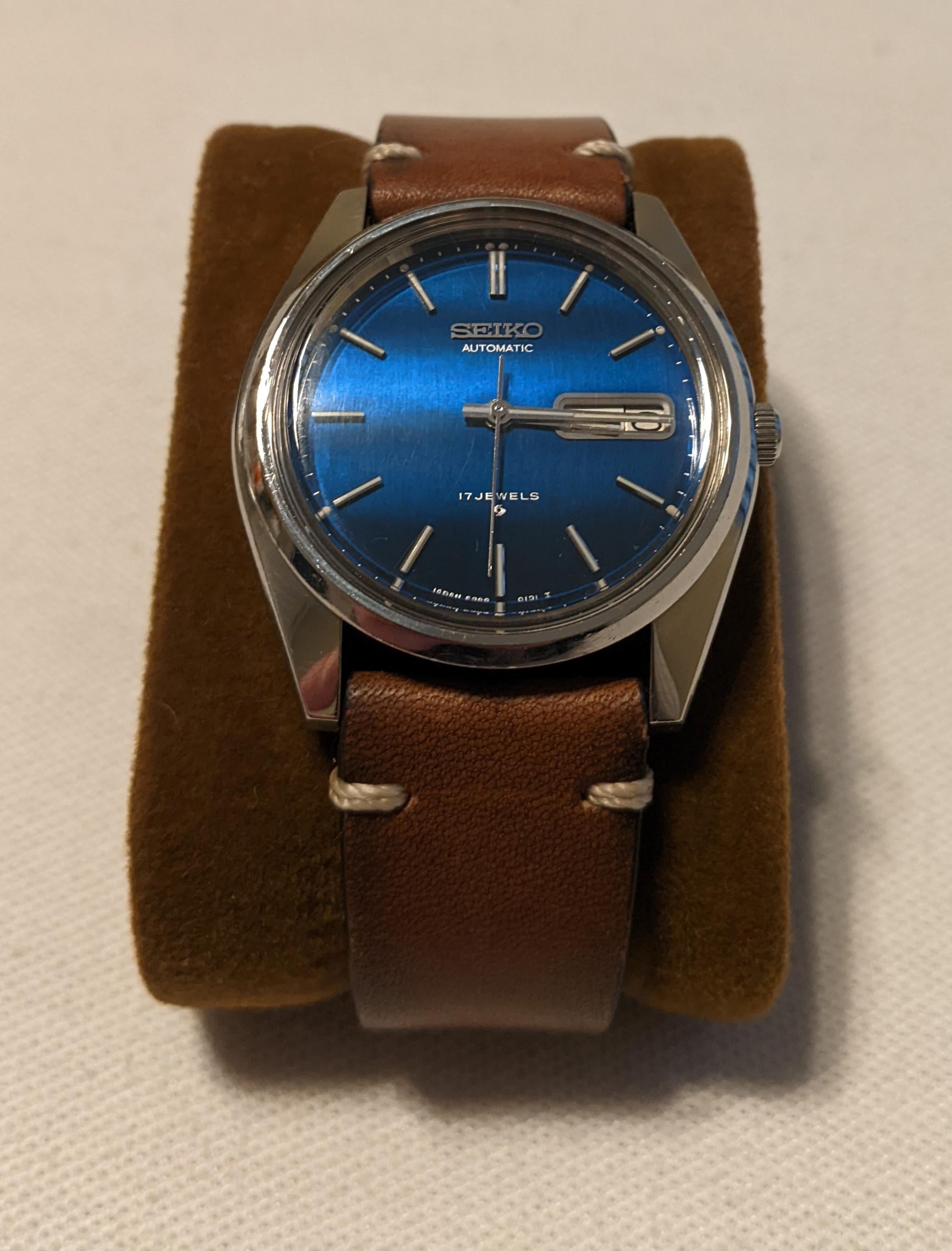 WTS] Seiko 6309-8029 Beautiful Blue Dial Vintage 1970s Automatic Day/Date  Watch – IN GREAT CONDITION! | WatchCharts