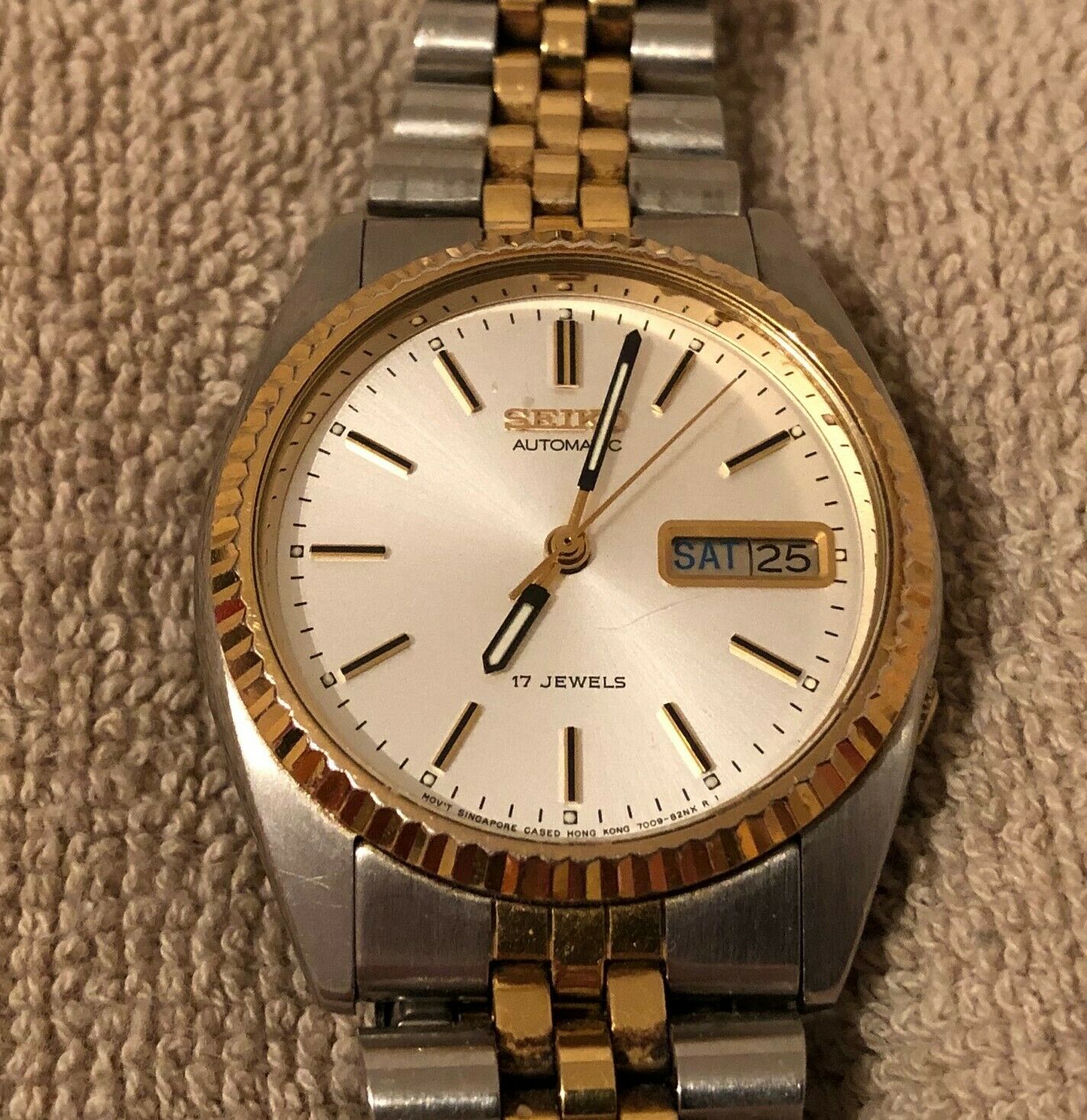 Men's Vintage Seiko Watch - Automatic/Time/Date/Day 17Jewels 7009-3119 |  WatchCharts