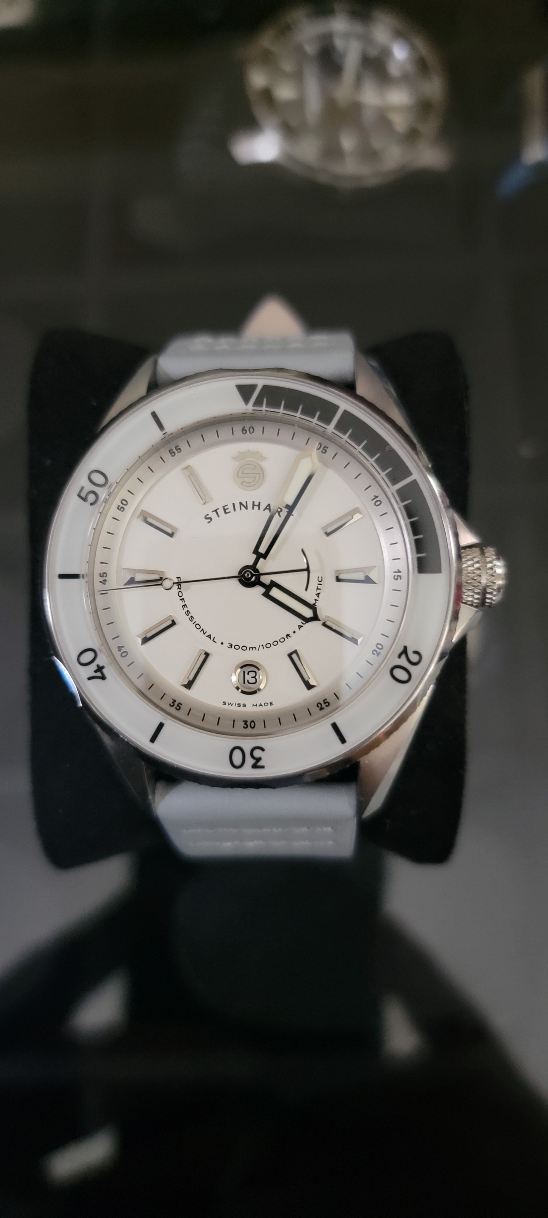 Steinhart ocean two outlet white