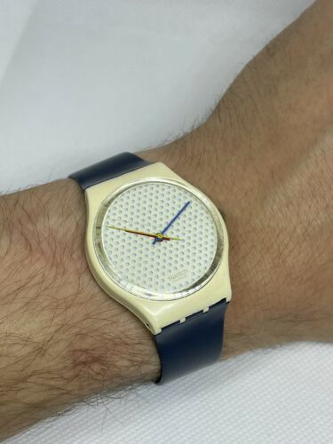 1986 Swatch GW106 Ping Pong Blue Gent Watch GWO  display picture 1