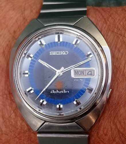 RARE VINTAGE 1970s BLUE/SILVER SEIKO ADVAN 7019 - 7150 STEEL RARE VINTAGE 1970s BLUE/SILVER SEIKO ADVAN 7019 - 7150 STEEL