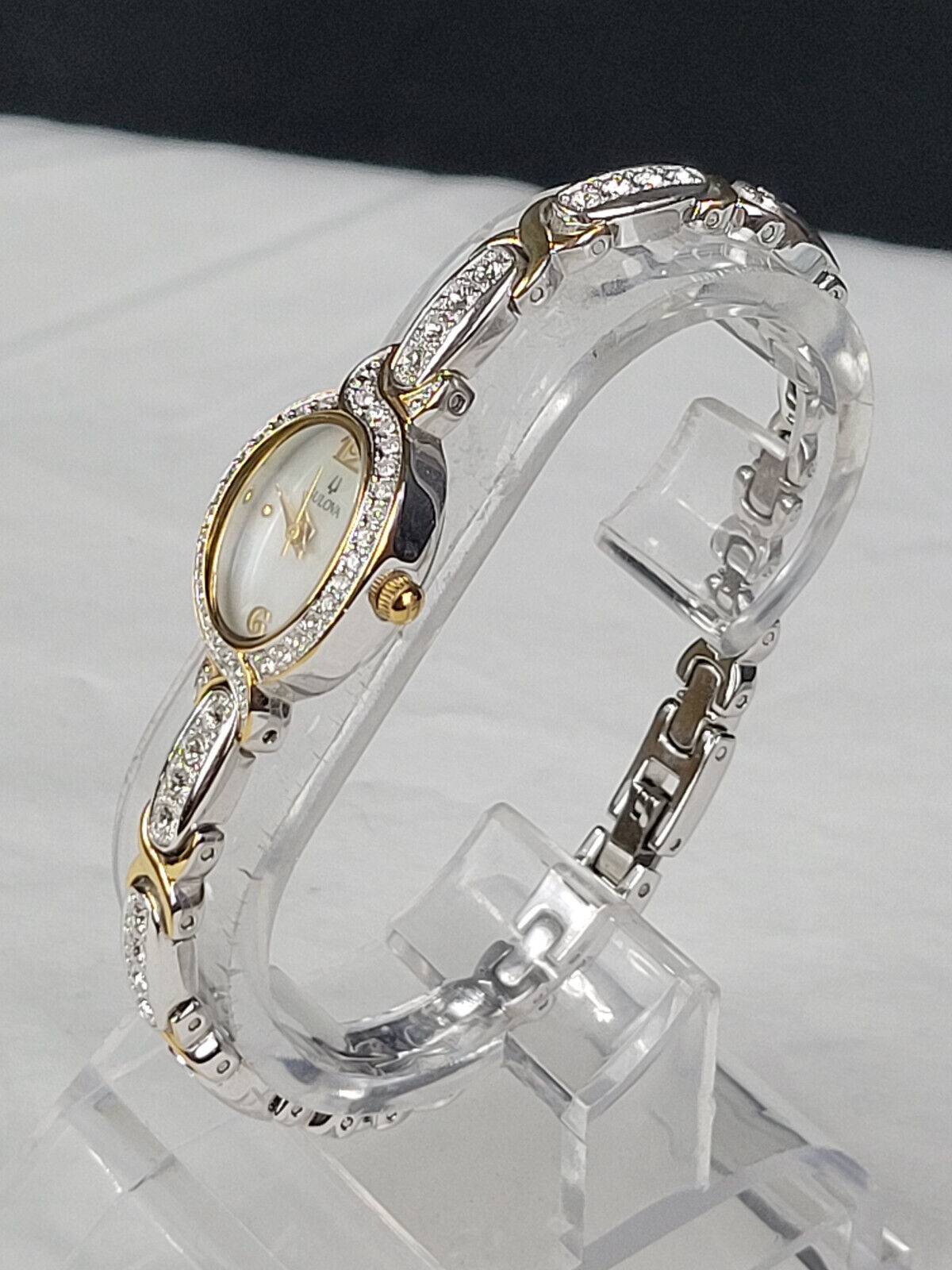 Bulova 98L005 Women s Silver and Gold Tone Stainless Crystal Accents 22mm Watch WatchCharts Marketplace