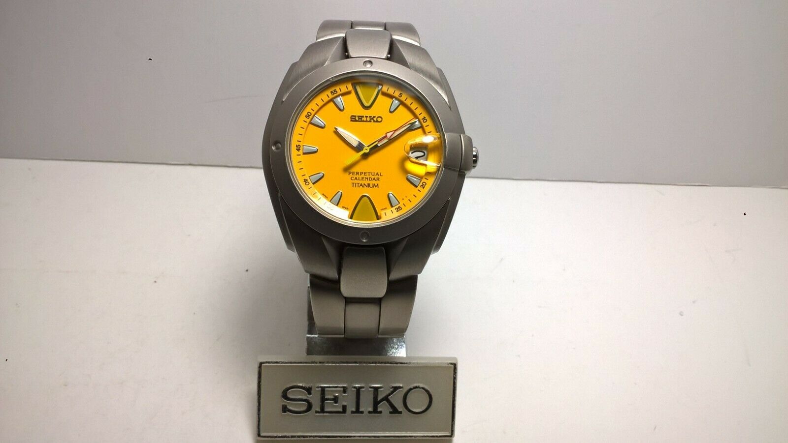 激安単価で 腕時計 SEIKO TITANIUM SEIKO 8F32-0040 8F32-0040 メンズ