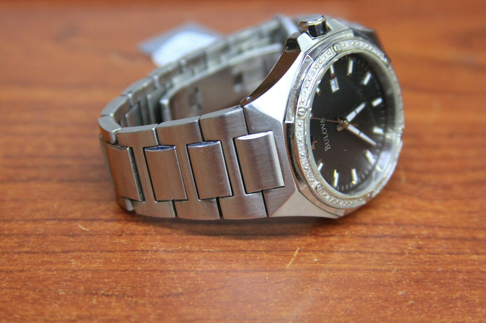 Bulova 96e111 top