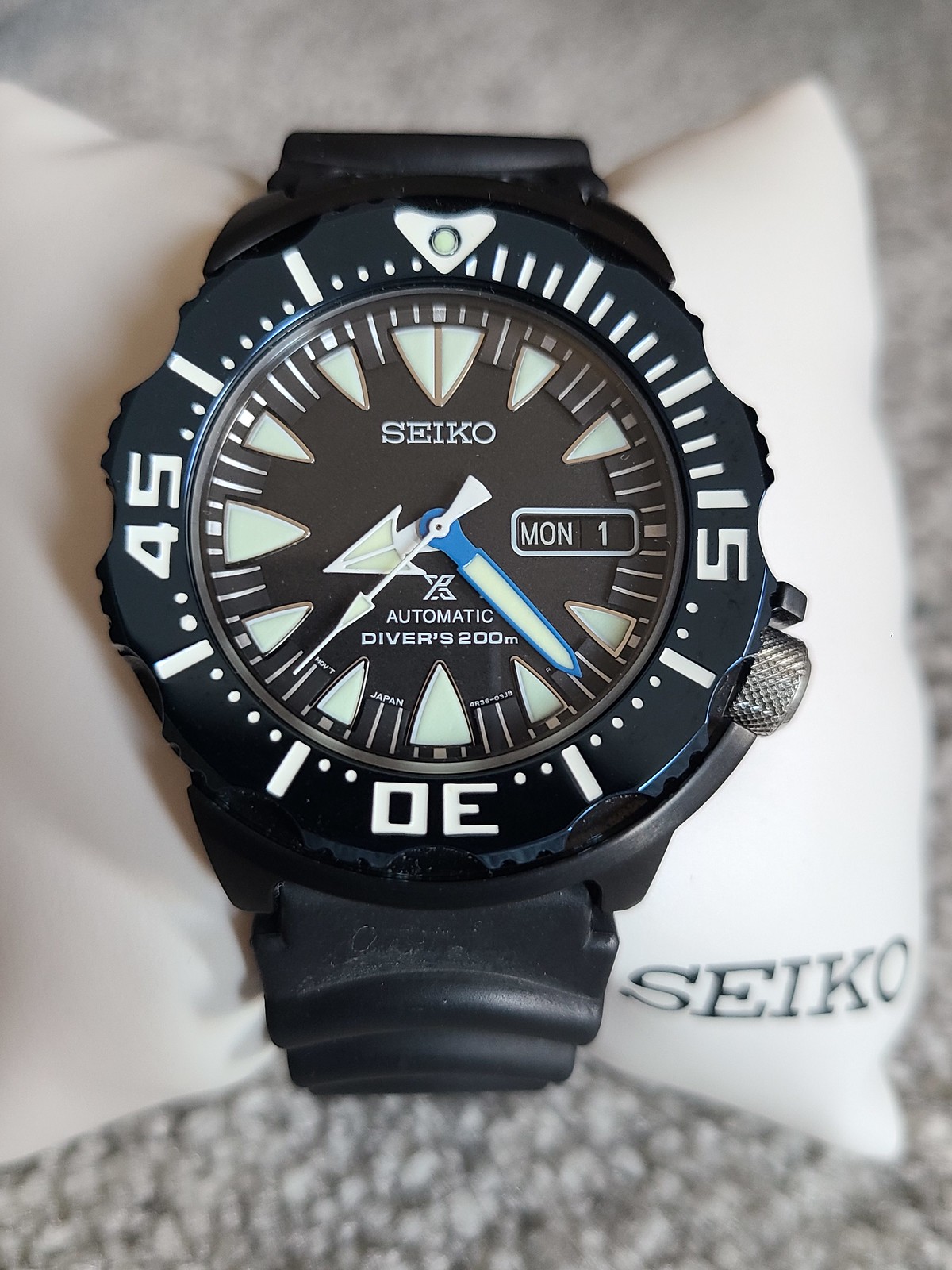 385 USD] Seiko Sea Monster srp581 black/blue box papers mint | WatchCharts