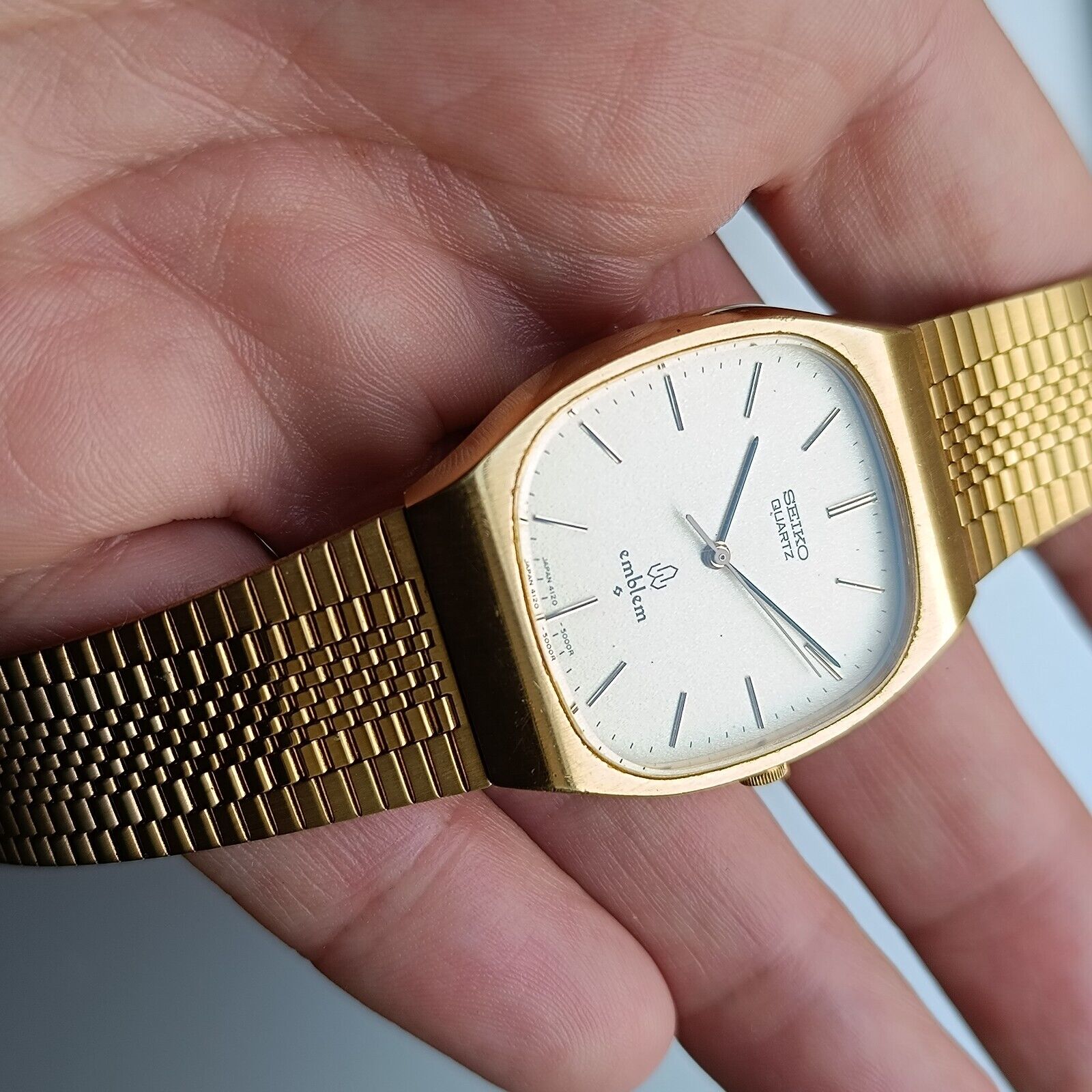 Seiko Emblem 4120-5000 Aug 1976 Snowflake Linen Dial Mens Gold