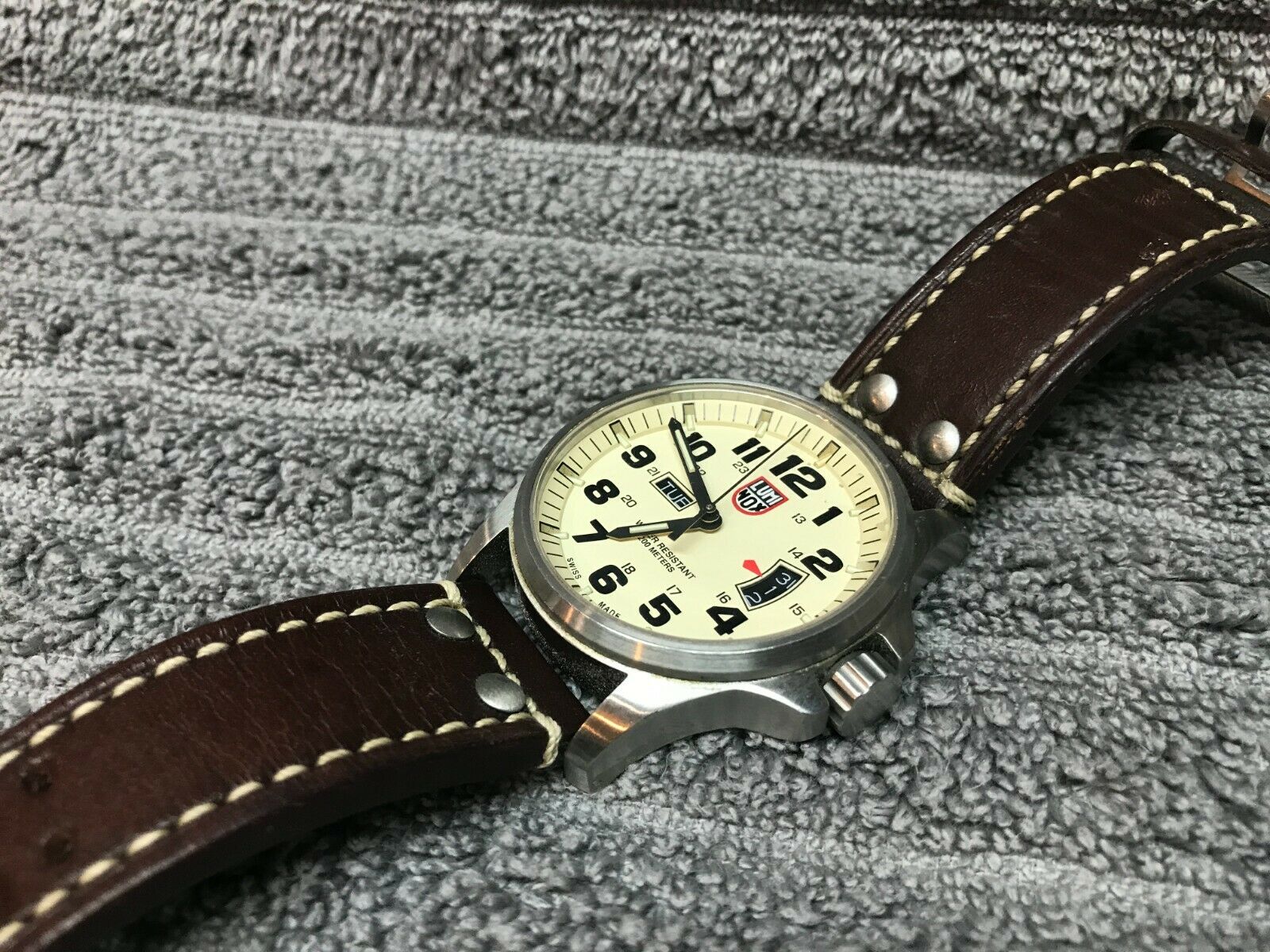 Luminox 1820 Series Day Date 200 Meter Swiss Field Watch Leather