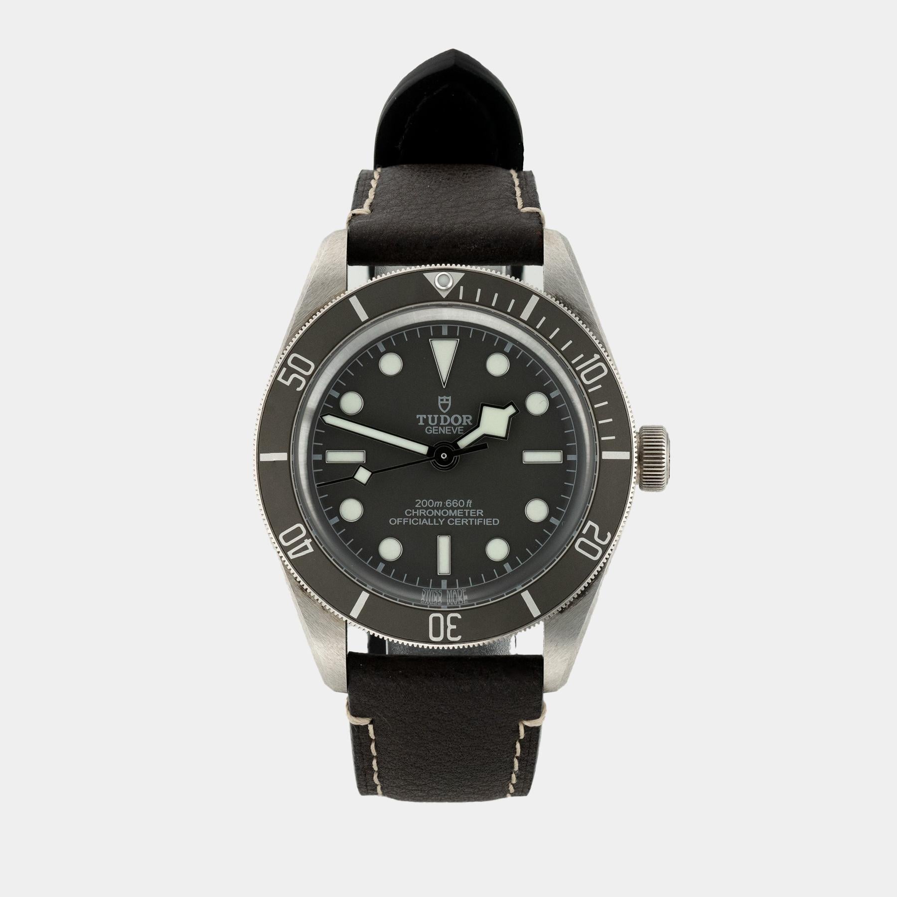 Pre owned tudor black hotsell bay 36