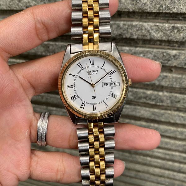 RARE Seiko Quartz SQ Day Date Roman 5Y23-8A60 Two Tone Vintage Men
