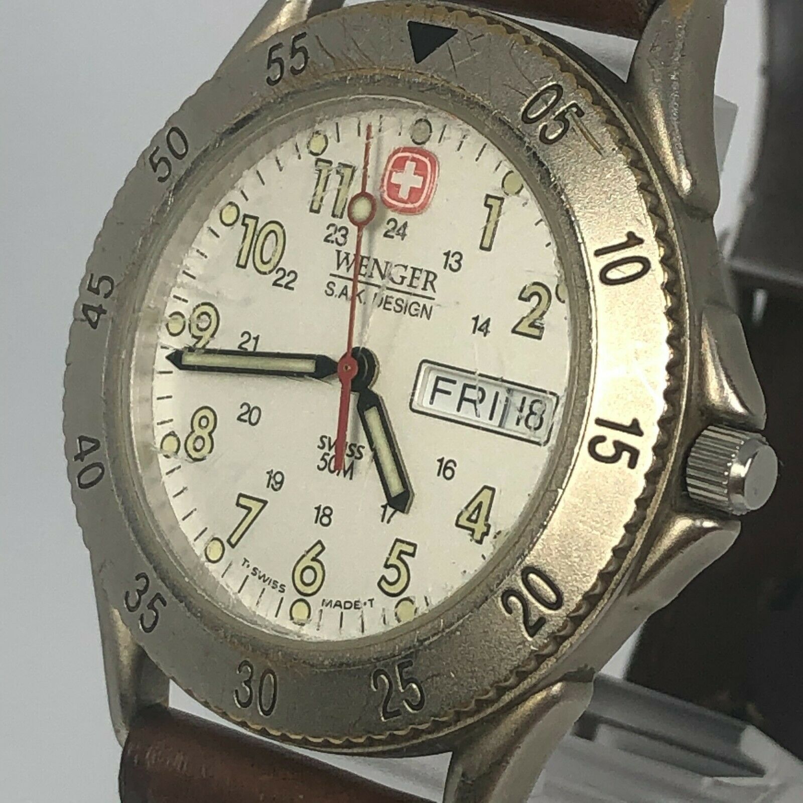 Wenger SAK Design Mens 096 0636 Day Date Indicator Watch 