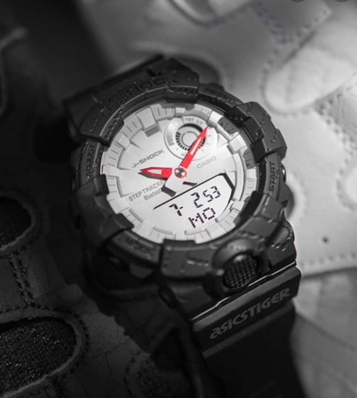 casio asics tiger