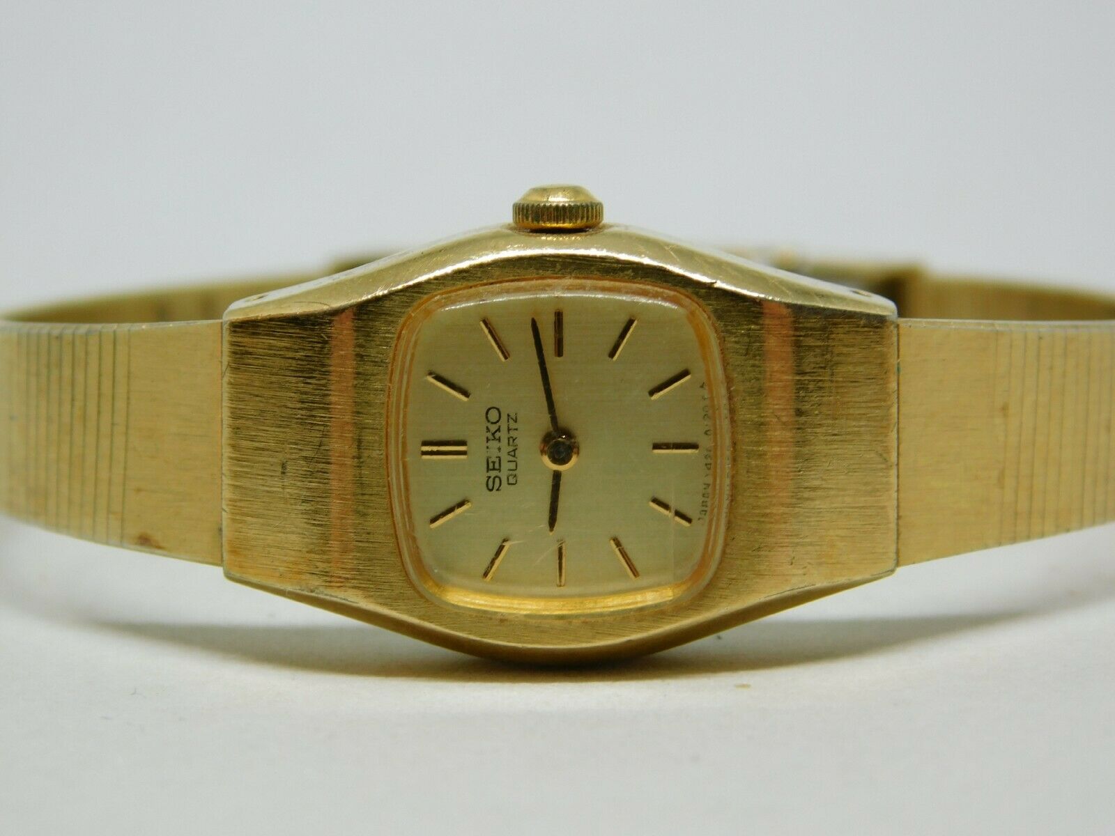 Seiko 5420-5030 Gold Tone Quartz Analog Ladies Watch Sz. 5 3/4