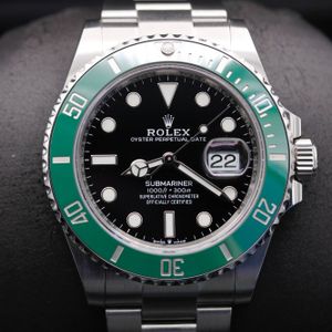 HQ Milton - 2020 Rolex Green 41mm Submariner 126610LV Kermit with Box &  Card, Inventory #A4484, For Sale