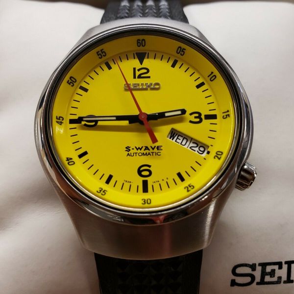 Vintage Seiko S-Wave 7S26-0110 Yellow Dial Day/date Diver In Near Perfect  Cond | WatchCharts