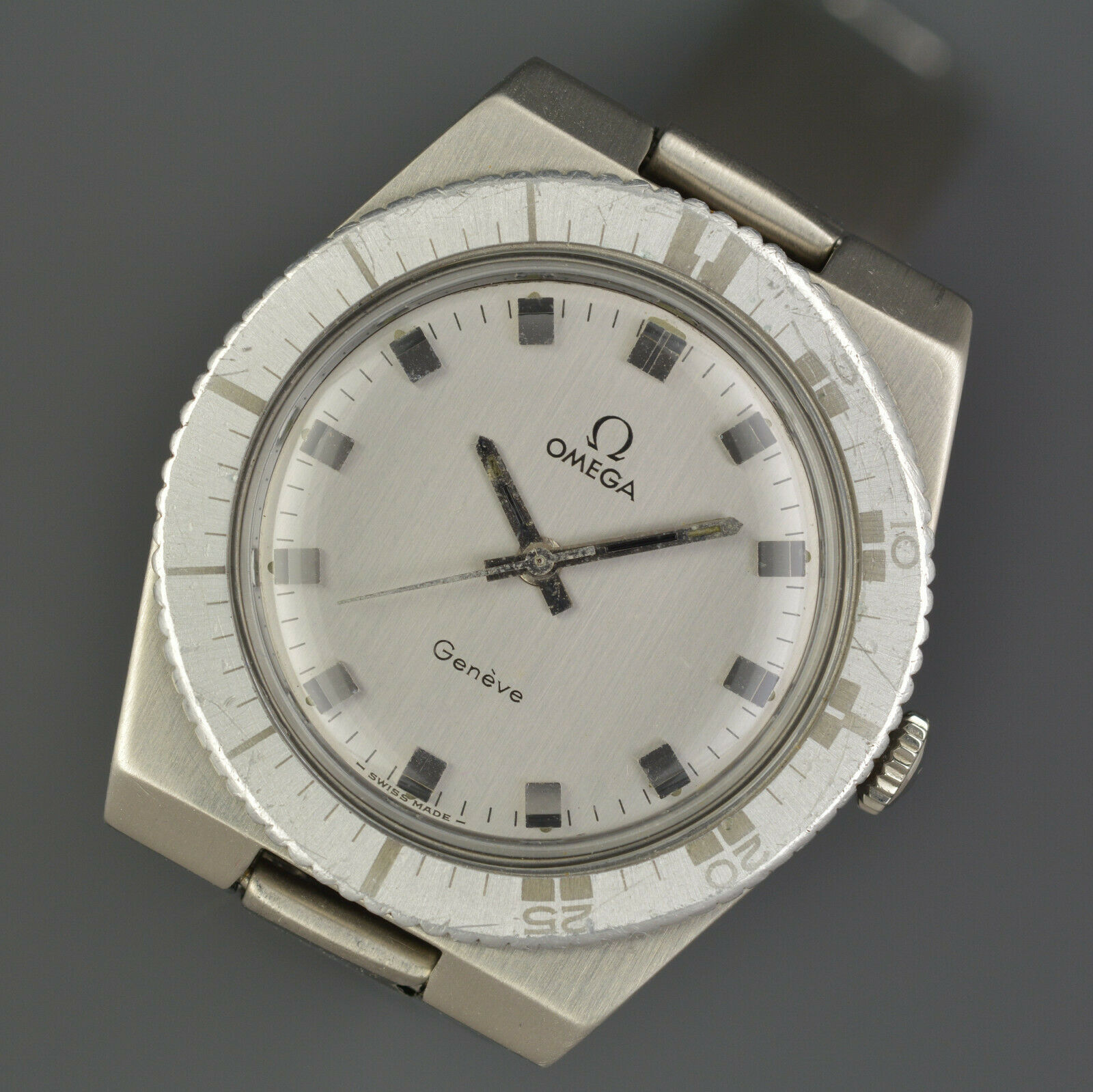 OMEGA Geneve DIVER vintage 1350051 watch HANDWOUND 601 Stainless