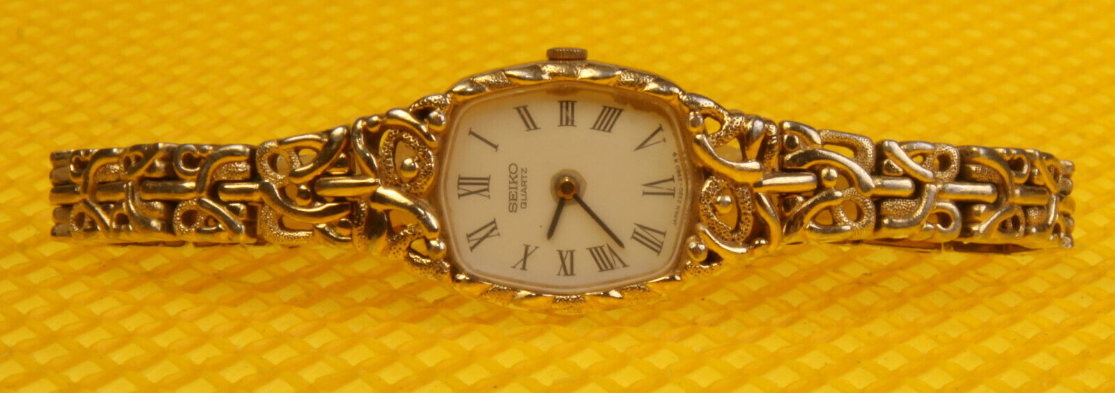 SEIKO 2320-6140 ゴールド ローマン レディース 腕時計 クォーツ Women's Vinatge SEIKO 