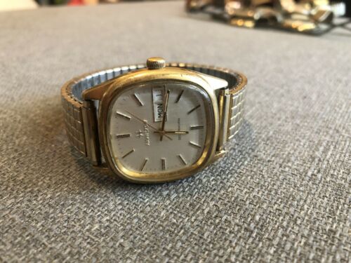 Vintage Hamilton Day/Date Self Winding TV Square Dial Mens Gold