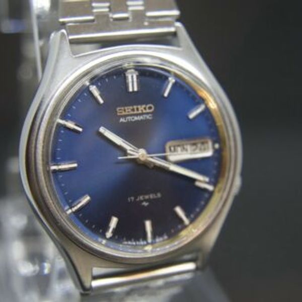 Beautiful Vintage Seiko 7009 8028 Bracelet Automatic Watch Blue Dial July  1988 | WatchCharts