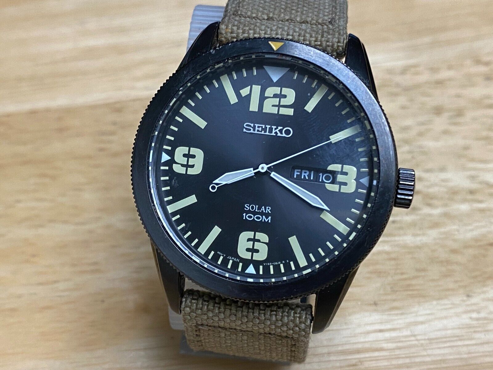 SEIKO セイコー SOLAR 100M V158-0AR0 ソーラー 腕時計 Seiko V158-0AR0 Mens 100m Black Steel Solar Powered Analog