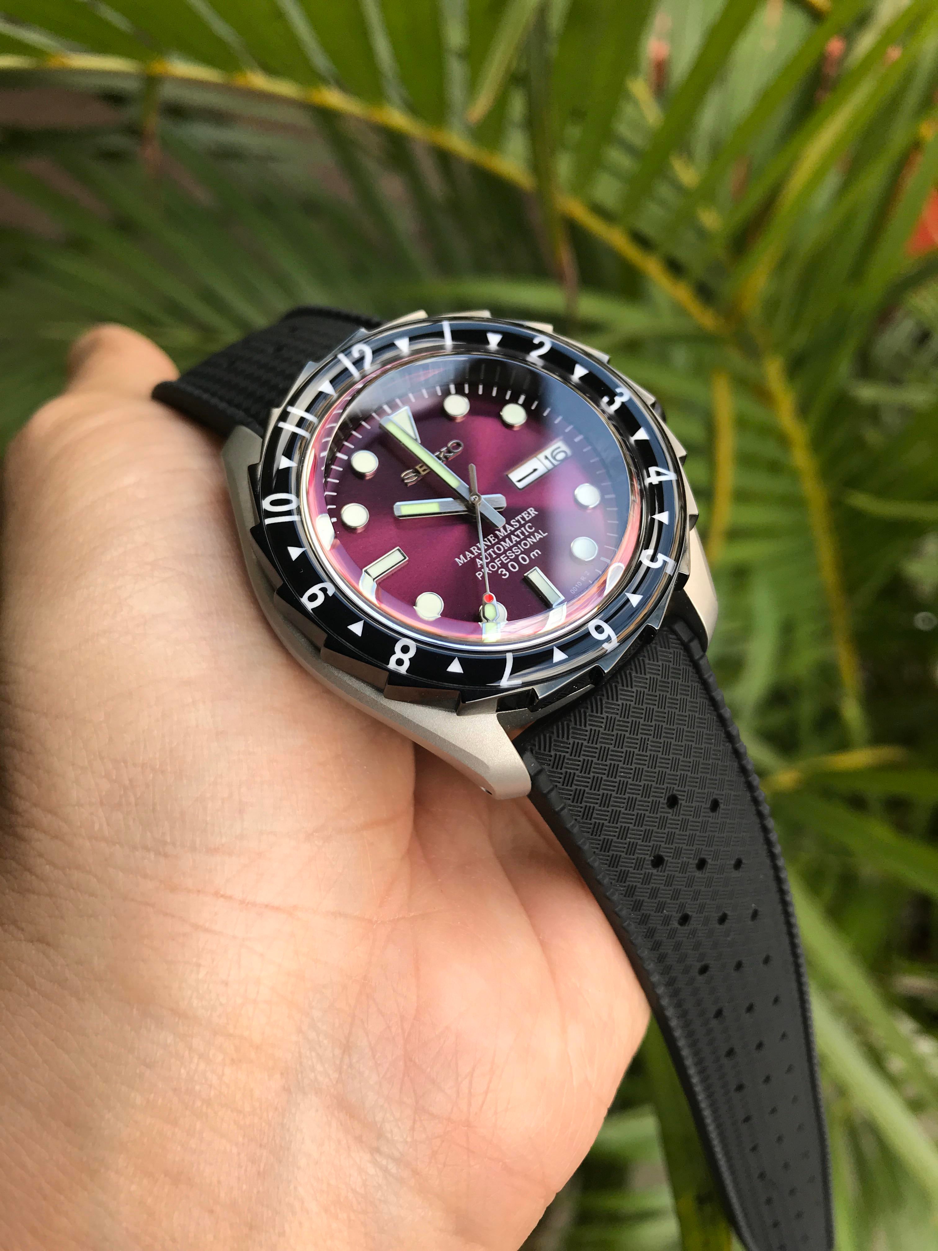 seiko samurai bloodmoon