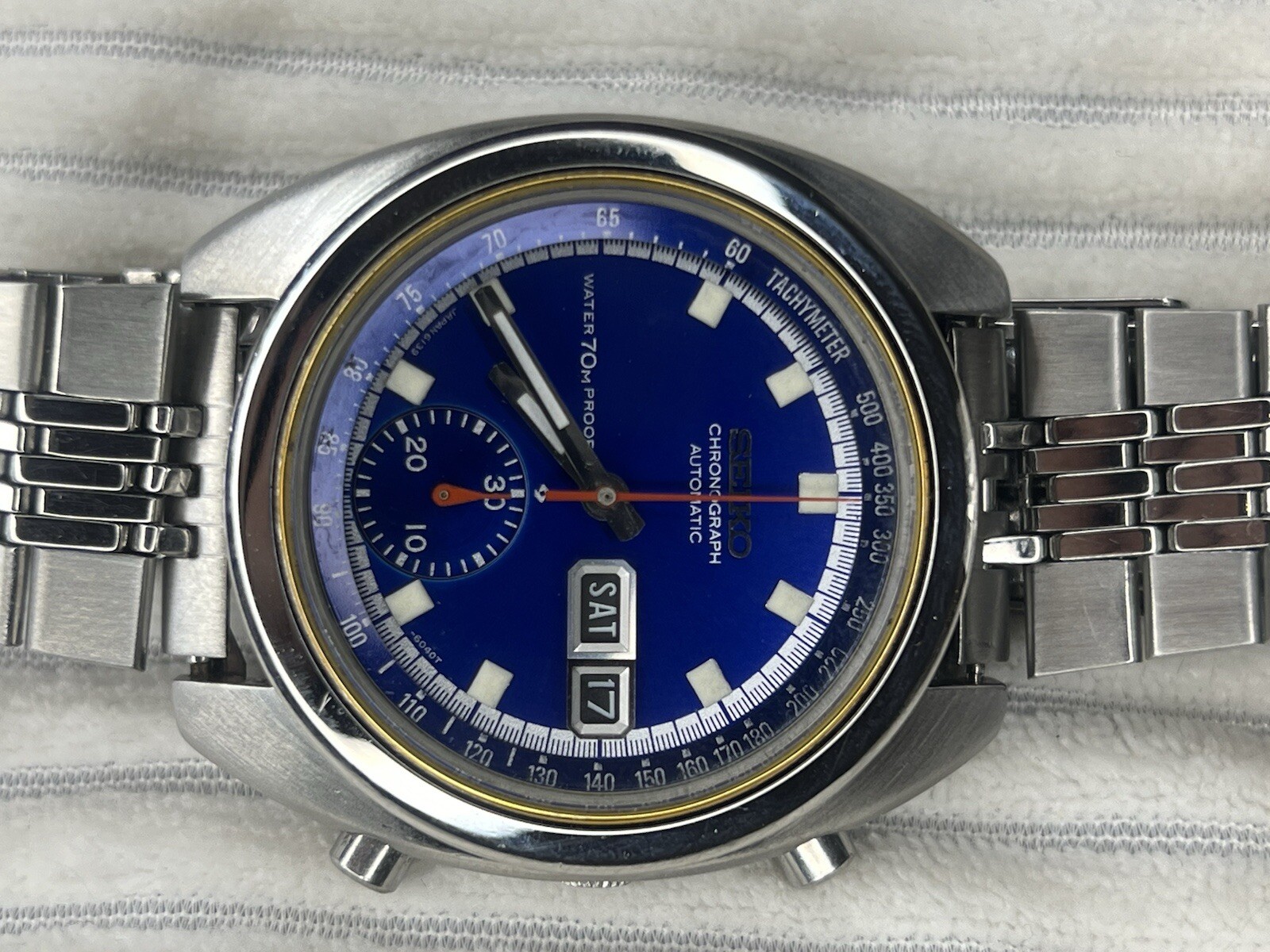 漆黒の世界より現れし者 Chrono24 セイコー6139の歴史と、ご購入ガイド - Chrono24マガジン