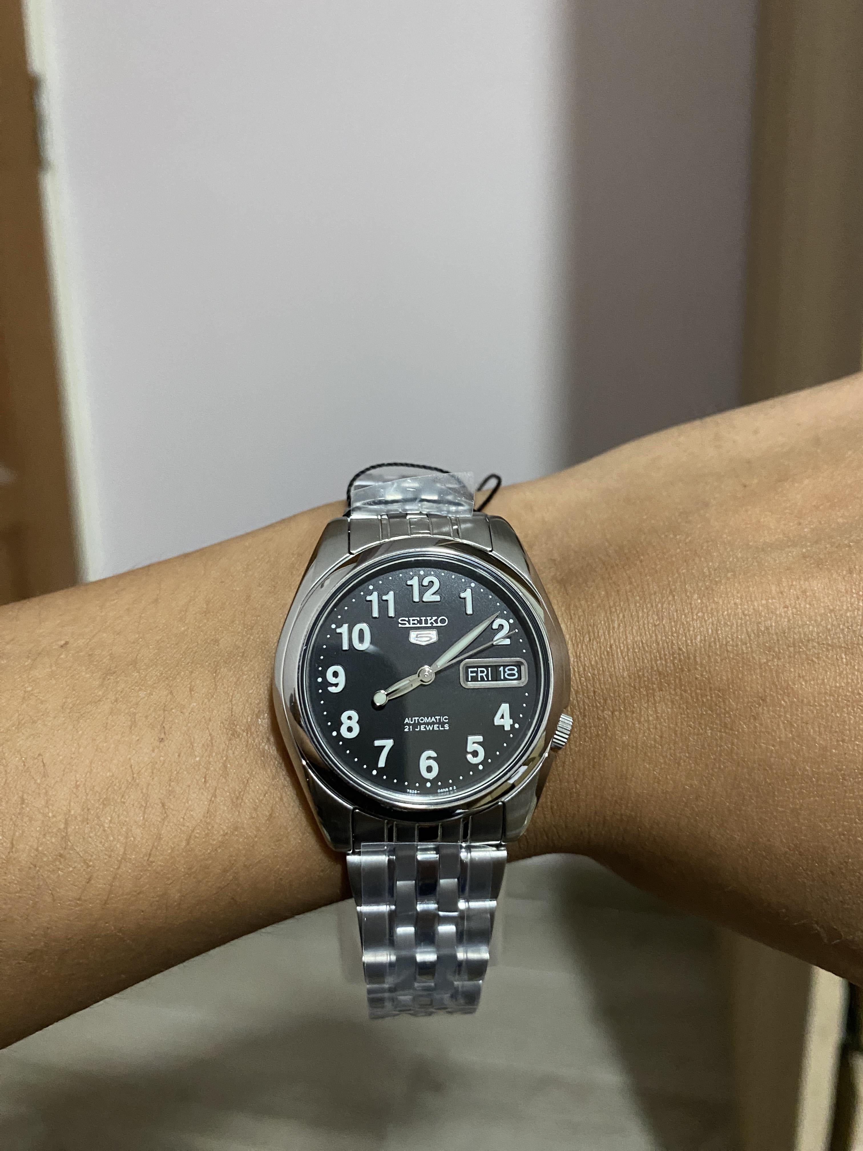 WTS] Seiko 5 SNK381K1 Black Silver Grey Brand New