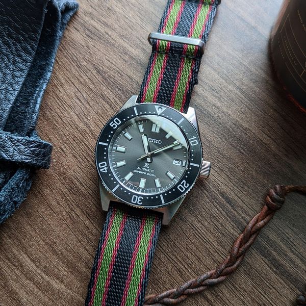 [WTS] Seiko SPB143 - Box/Papers/Multiple Straps | WatchCharts Marketplace