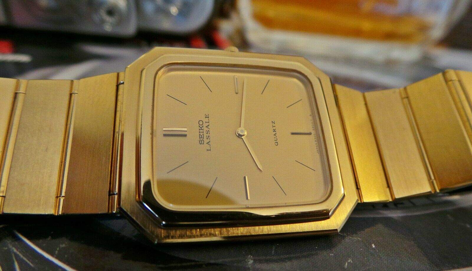 Vintage Mens Seiko Lassale 9550-5059 Gold Tone Thin Dress Watch