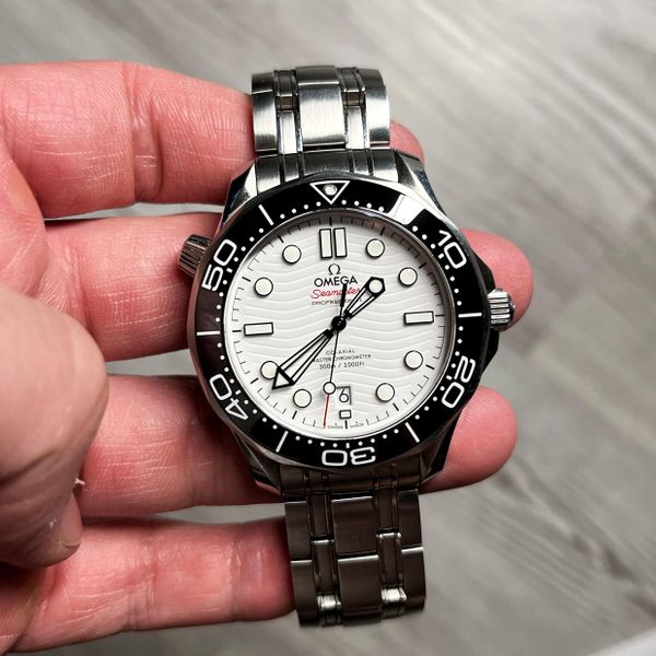 [WTS] Omega Seamaster 300m White Dial | WatchCharts Marketplace