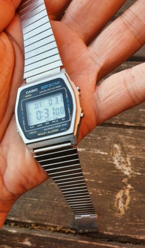 RARE Casio multi alarm W-56(181)vintage casio digital watch.Marlin