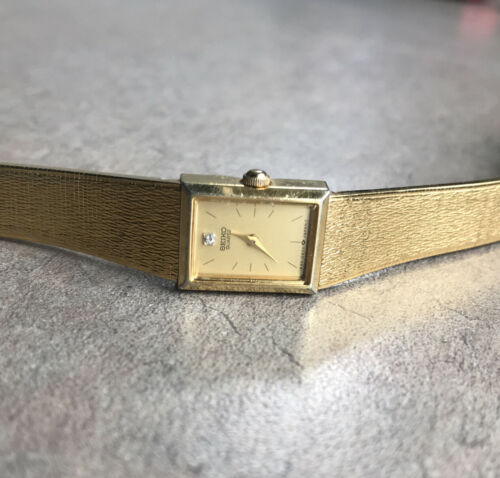 Nice Vintage Seiko 1E20-5109 Lady Gold Tone Analog Quartz Watch