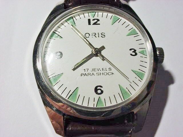 VINTAGE ORIS STAR PARA SHOCK 17 JEWELS SWISS WATCH WHITE DIAL WIND