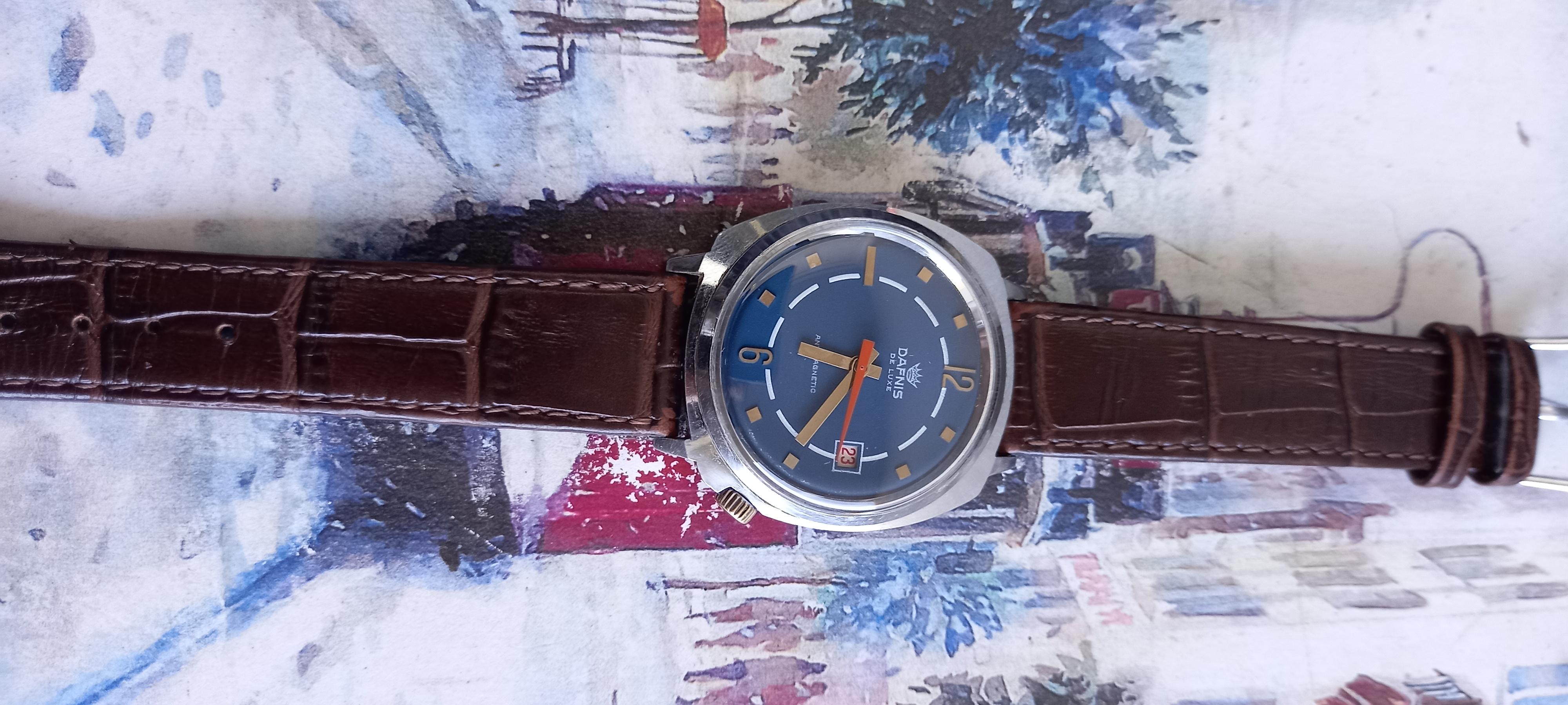 Dafnis de luxe online watch