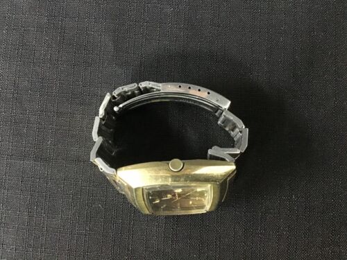 Seiko 5 Automatic 21 Jewels Square Face with Gold and Silver Band