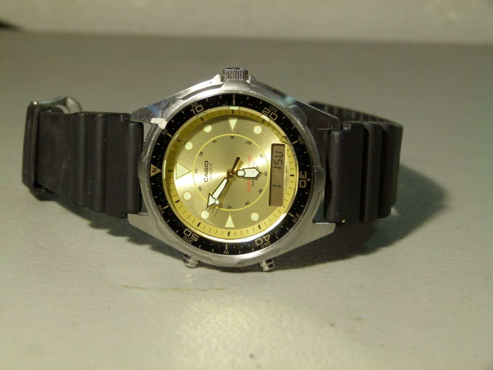 casio gold face dive watch