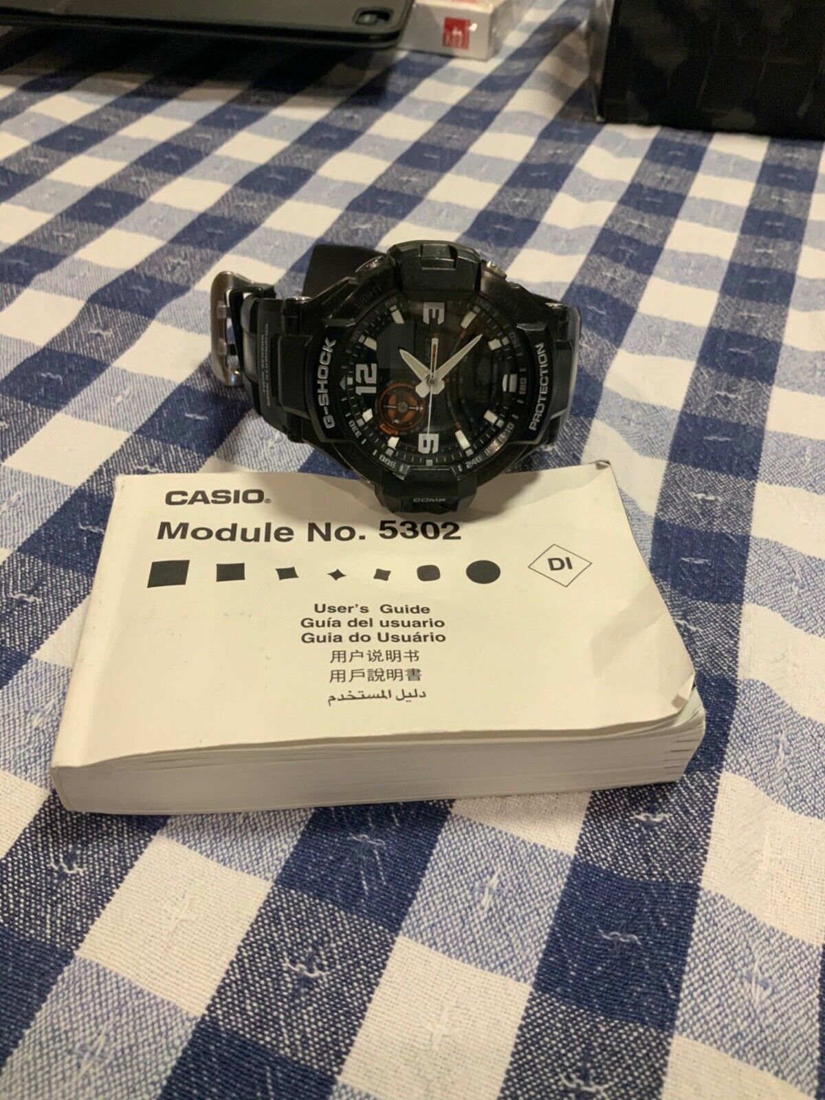 Casio G-SHOCK GA-1000 ST Model 5302 Pre-owned with operation