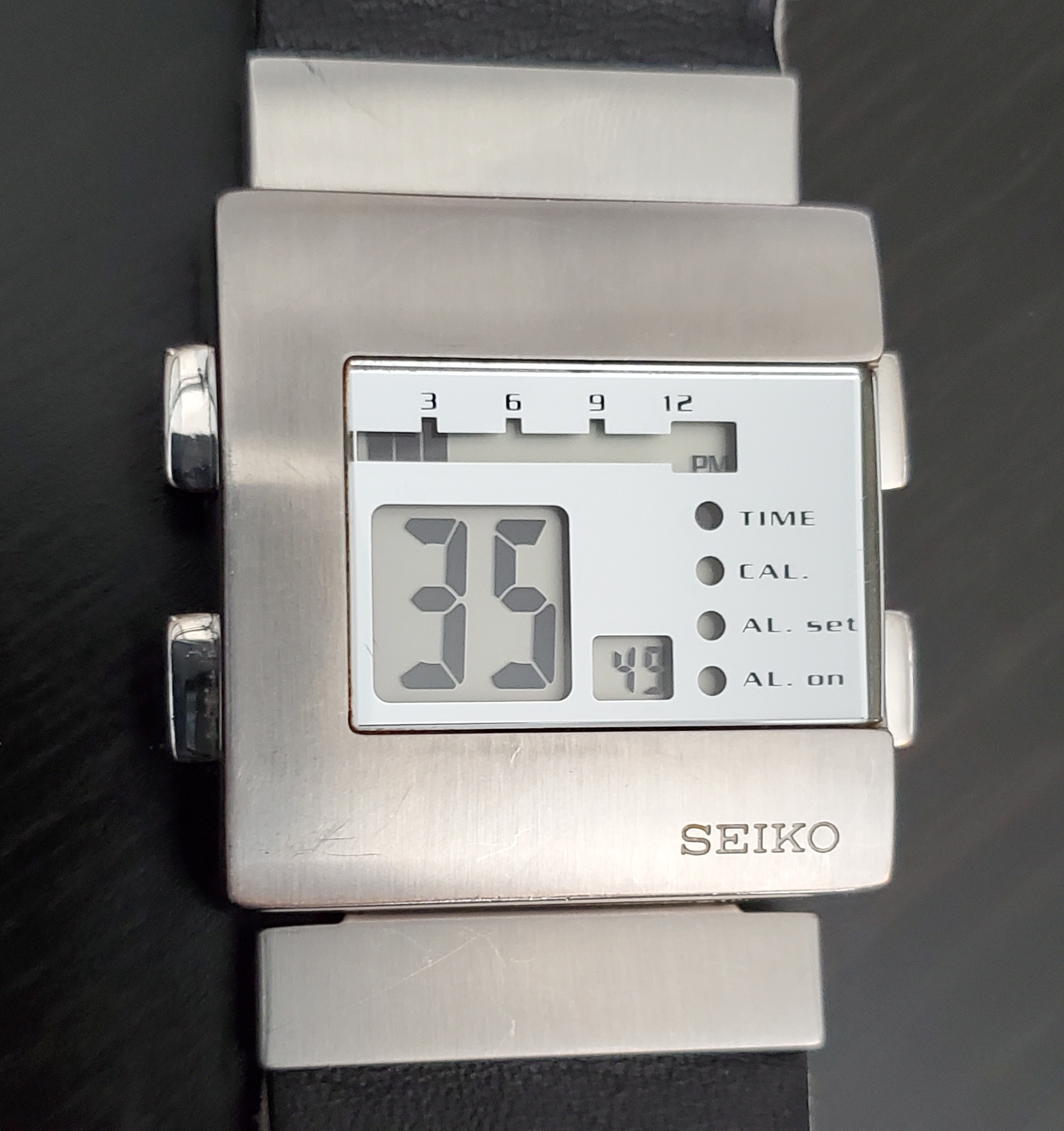 WTS] 1999 SEIKO “Nooka” W524-4A00 Quartz Chrome Dial Digital Watch with  Original Leather Band | WatchCharts