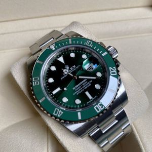 FS: 116610LV Rolex Submariner “Hulk” Full Set