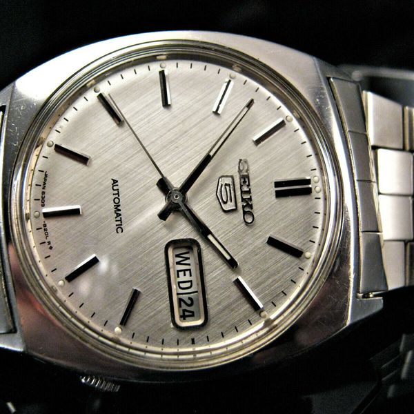 Vintage Nice SEIKO 6309-8800 Automatic Silver DIAL DAY DATE SS 21 Jewels  R45 