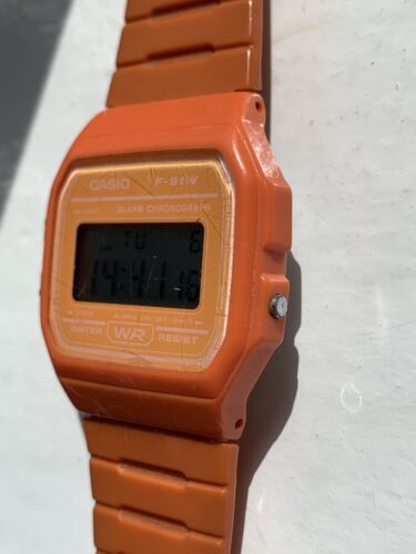 Casio on sale f91w orange