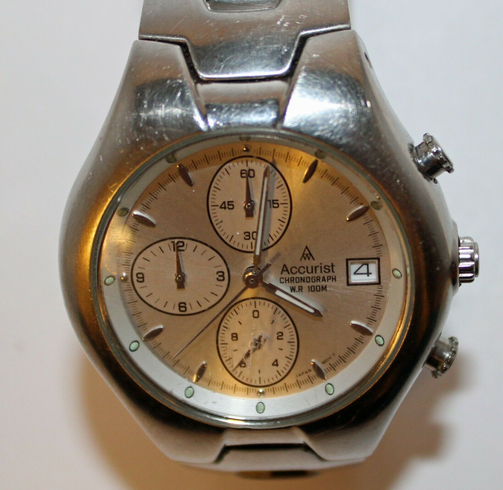 Accurist on sale chronograph wr100m