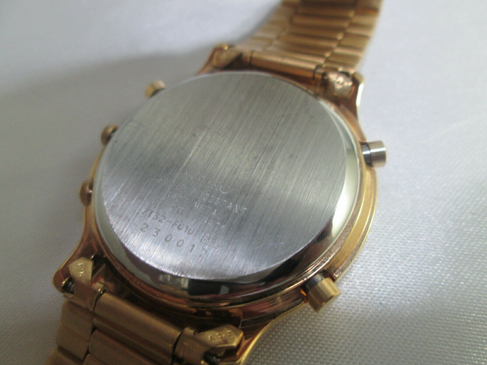 SEIKO 7T32-F010 ALARM CHRONOGRAPH GOLDPLATED QUARTZ MENS
