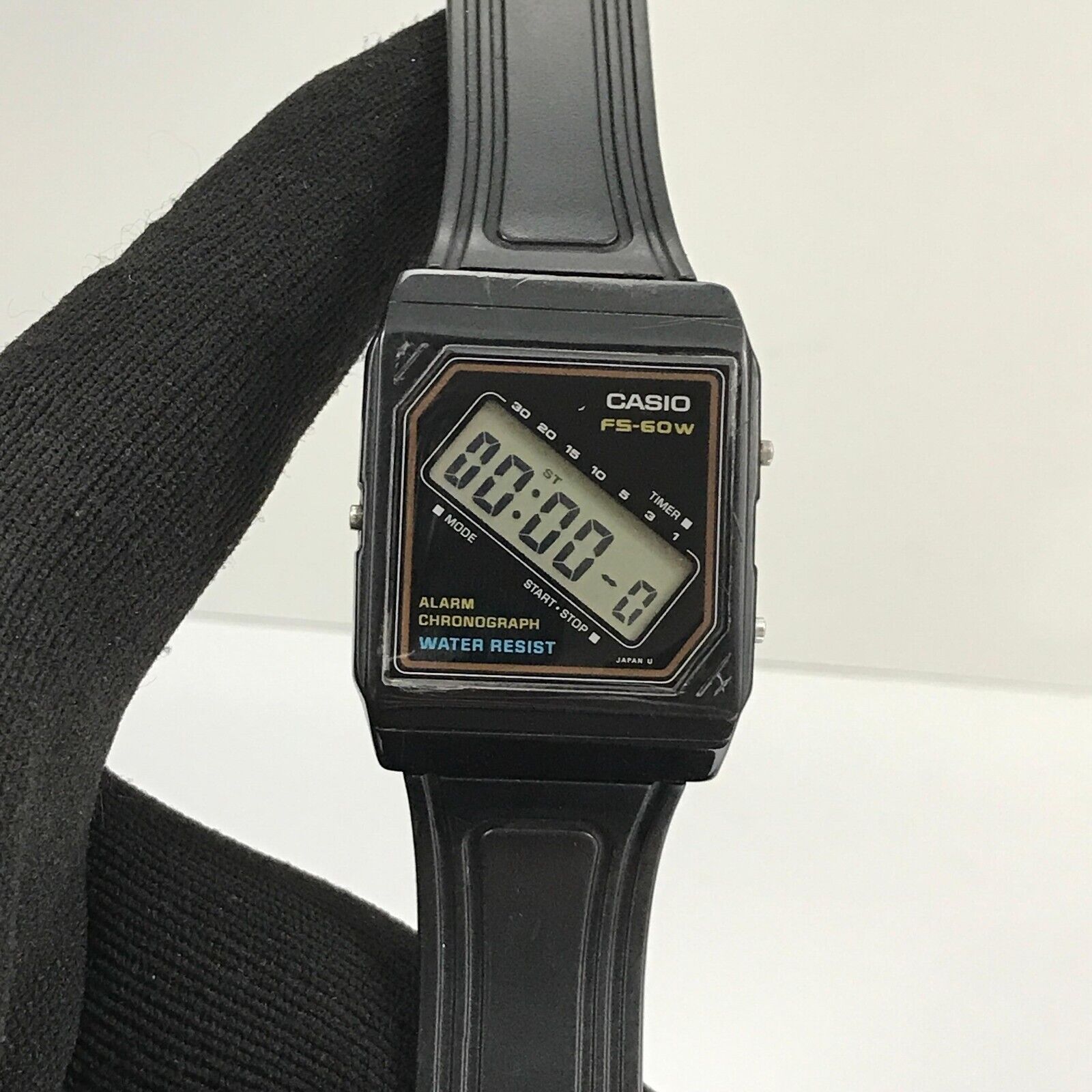 Casio FS-60W Pela デジタル腕時計 Vintage Casio FS-60W Slim Digital Chrono-Alarm 