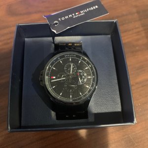 Vælge partikel Misforstå WTS] Tommy Hilfiger Watch Collection (14 Watches Total, 8 Different Models  All Brand NEW) | WatchCharts