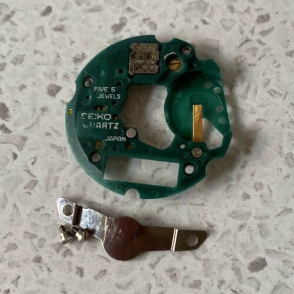 Vintage Seiko 7548 Circuit Battery Clamp & Screws. Tested And Working