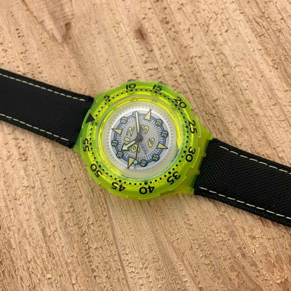 Swatch Originals Scuba 200 LOOMI SDJ900 Fluoscope NOS! Box Swatch Originals Scuba 200 LOOMI SDJ900 Fluoscope NOS! Box